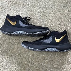 Like New Barely Worn Nike Air Precision 7.5 Shoes